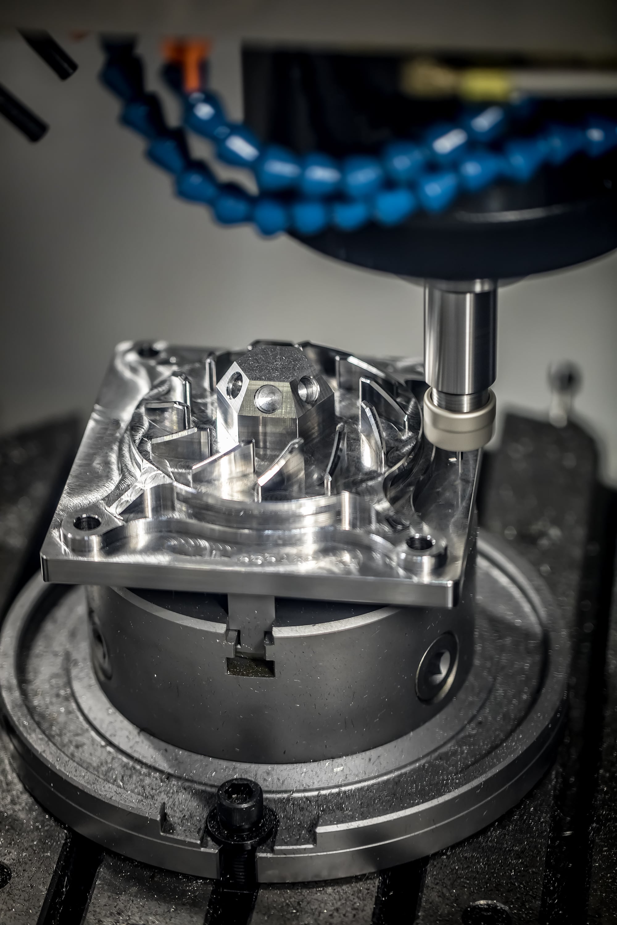 metal-machining-process-on-cnc-milling-machine-2026-01-08-07-59-31-utc